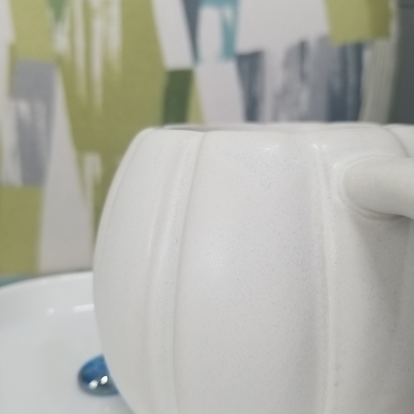 2 x Hyde & EEK Pumpkin Mug White Boutique 15.2 fl oz Halloween Stoneware Figural - Picture 9 of 10